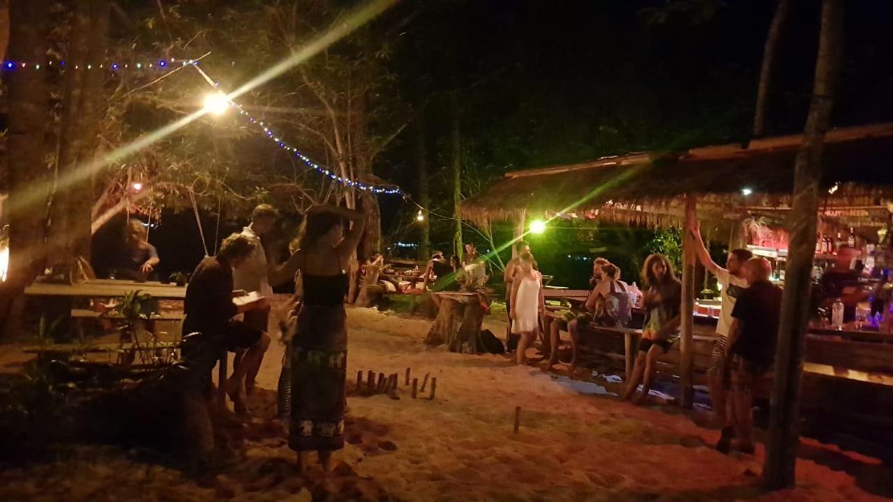 Crusoe Koh Takiev Island Hotel Koh Ta Kiev Bagian luar foto
