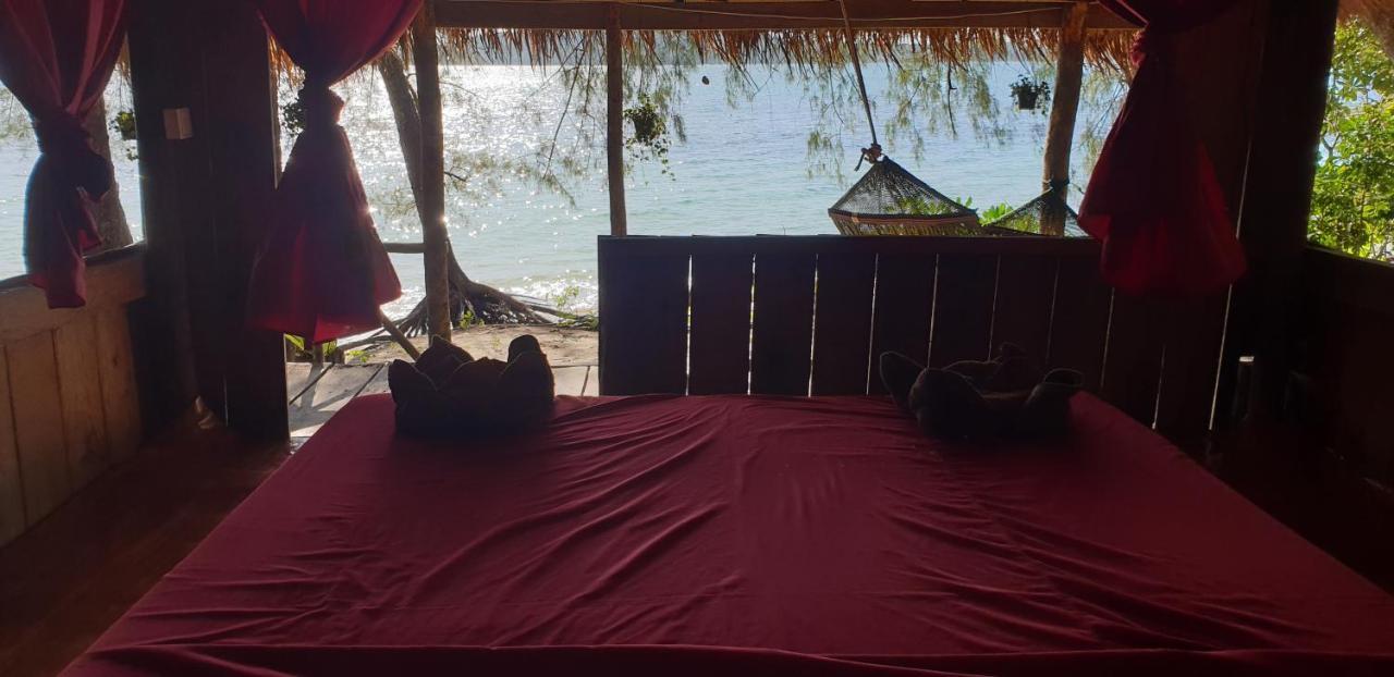 Crusoe Koh Takiev Island Hotel Koh Ta Kiev Bagian luar foto